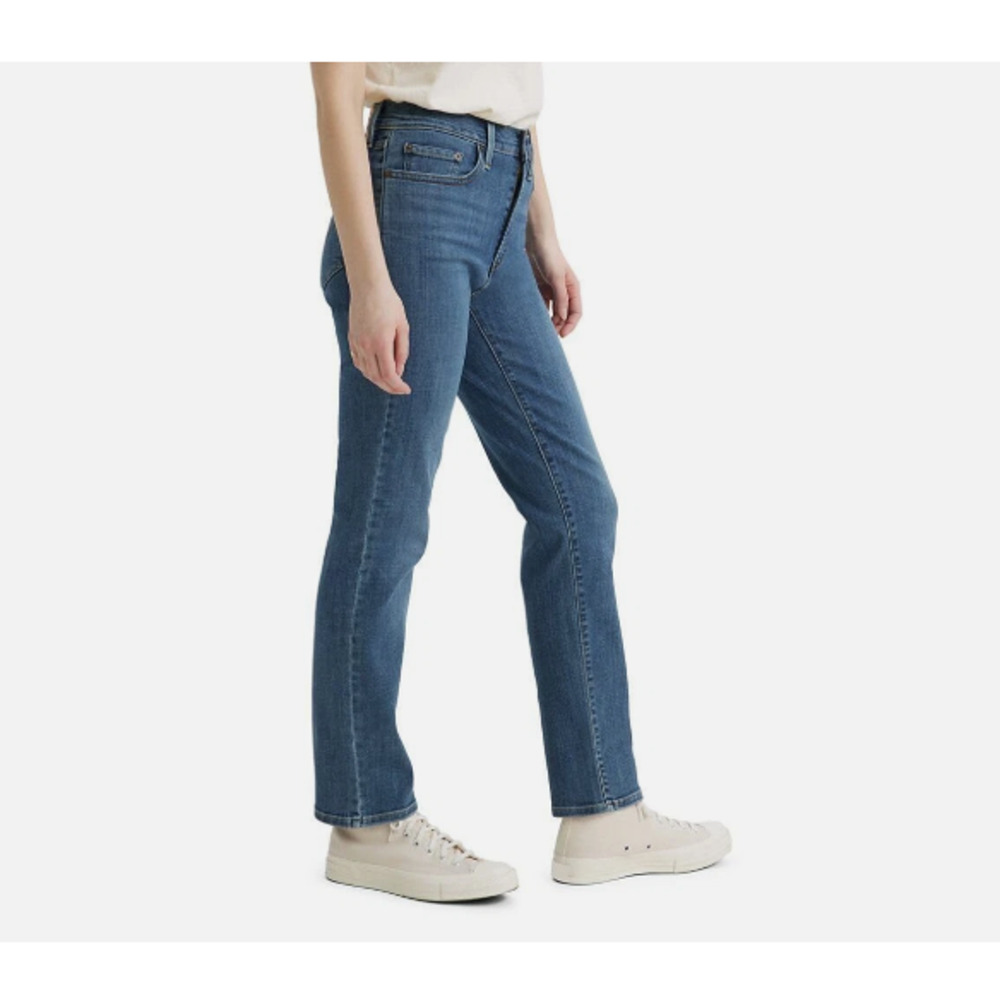Levi's Women's 724 High-Rise Straight Jeans 26x30 NWT Blue "Way Way Back" NWT